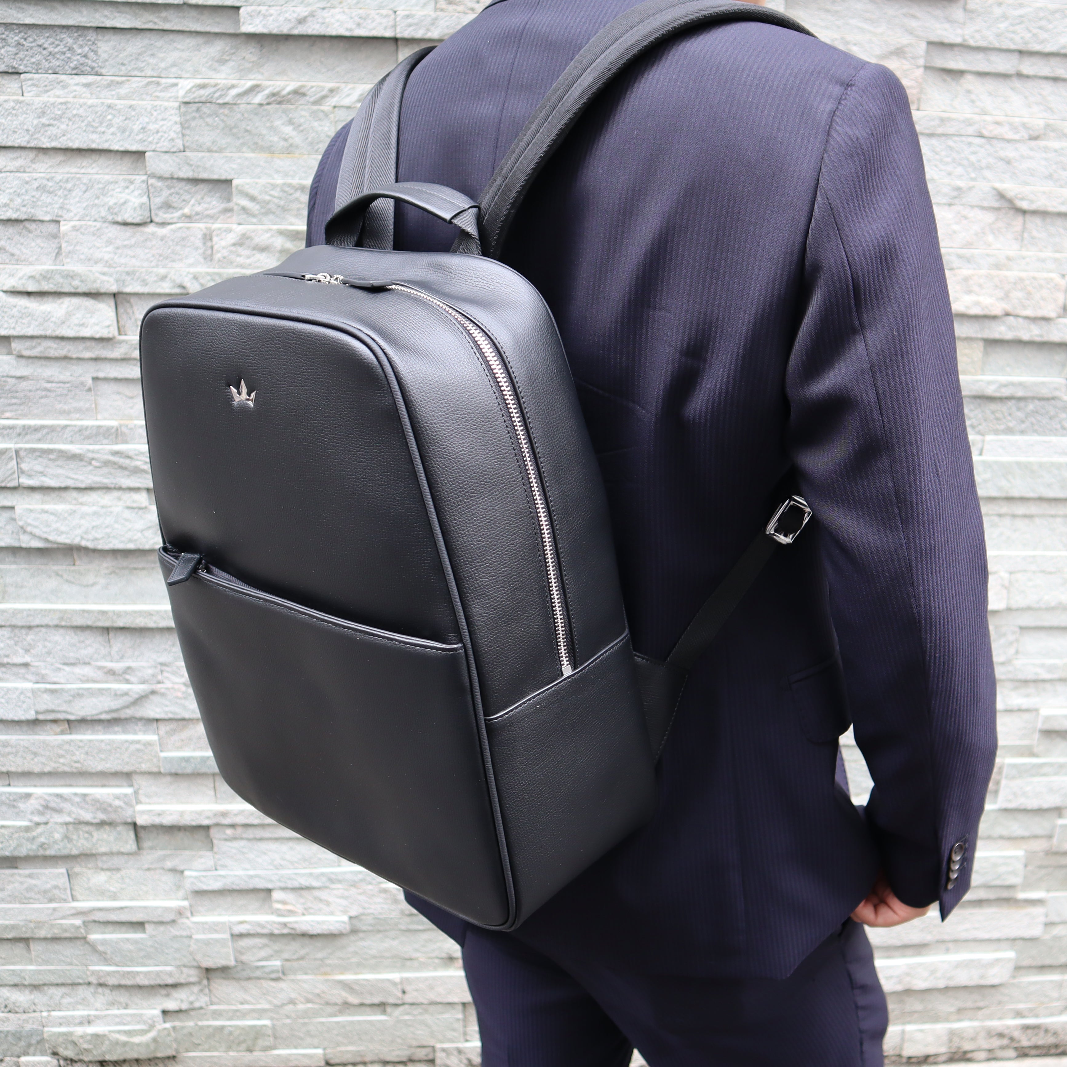 アワード バックパック スクエア